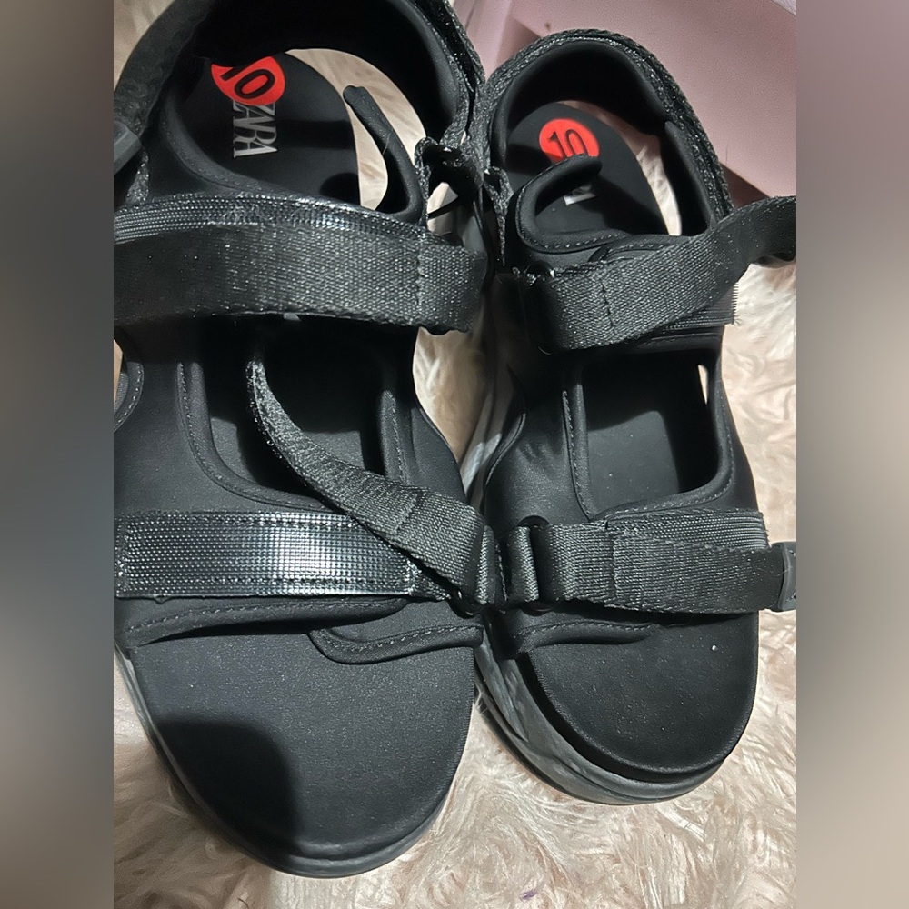 Zara Black Strappy Sport Sandals